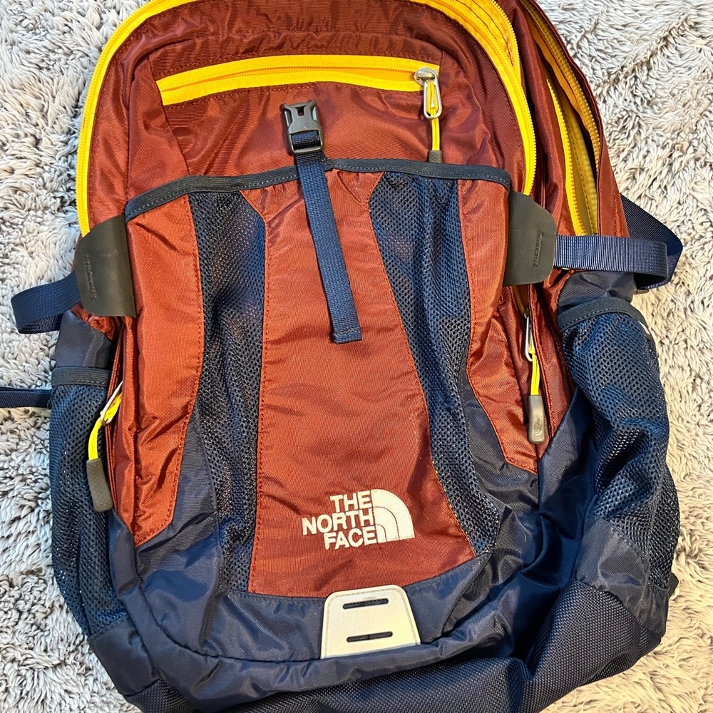 Northface backpack like new